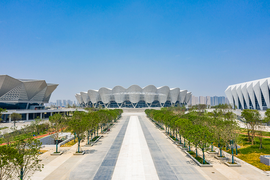 PRC-XianSportsCentre-Credit-CRLand-01-900px